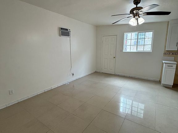 4th image of 734 S Woods Ave