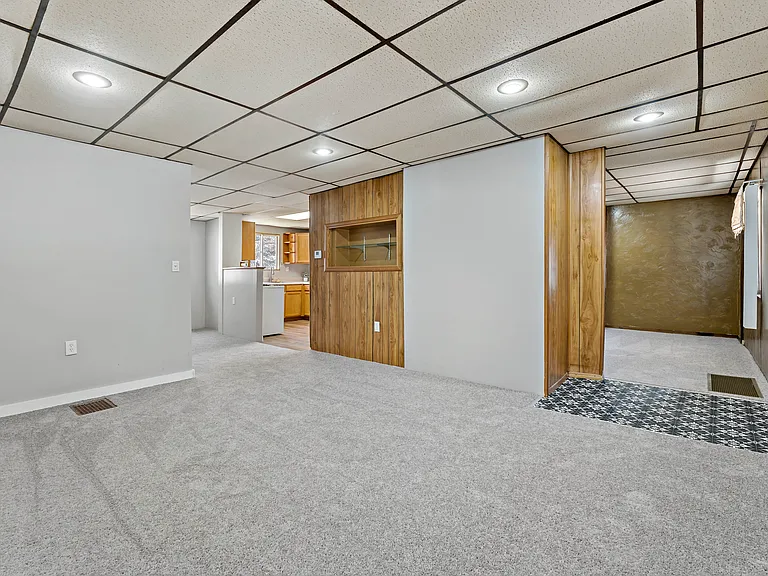 725 Mifflin Rd — Photo 9
