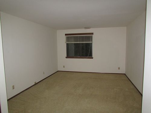 5th image of 339 Park Hill Dr