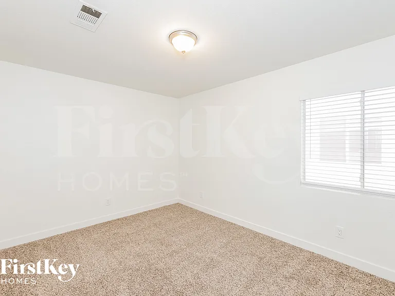 5980 Gentleslope St — Photo 15