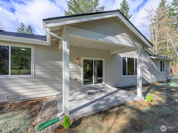 5th image of 607 198th Avenue Ct NW