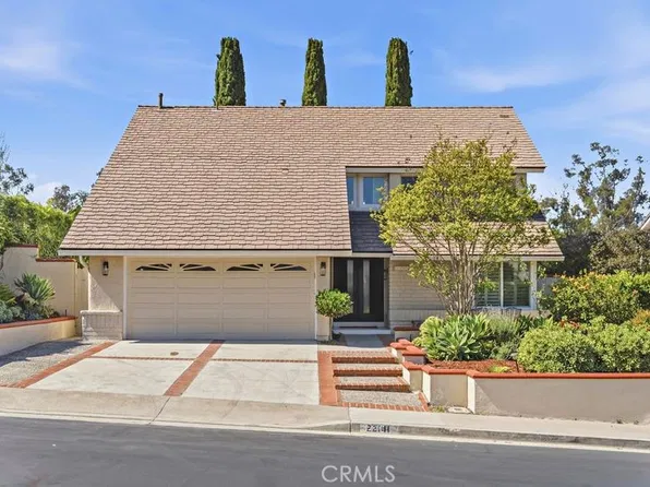 22141 Comanche Rd, Lake Forest, CA 92630