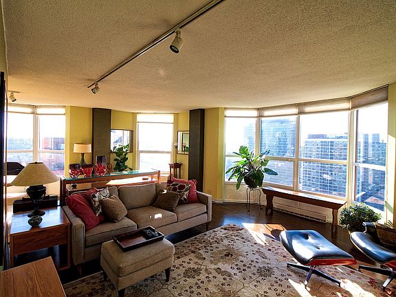 Living Room looking south
