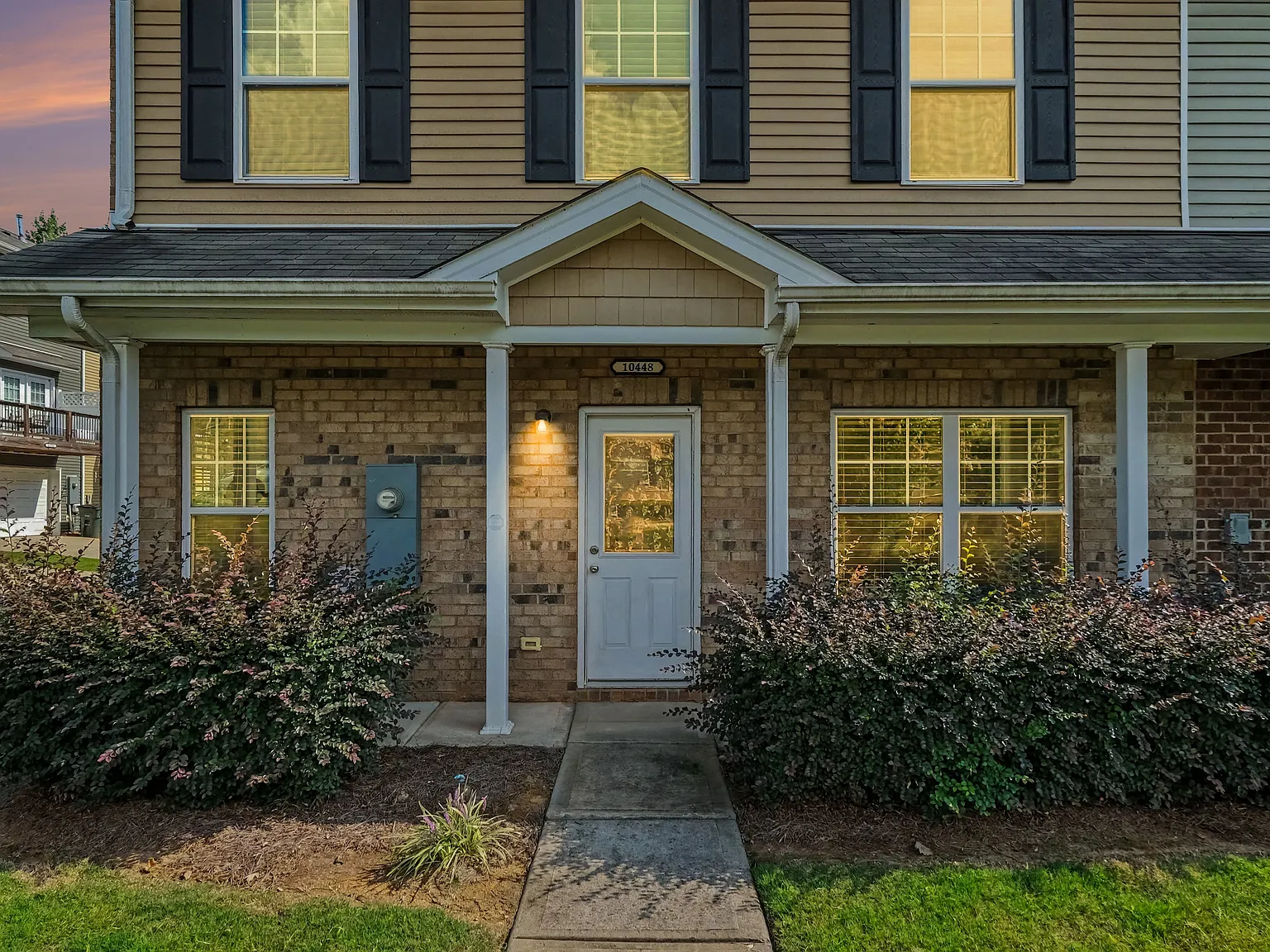 3 bed, 1726 sqft, $1,995 — Photo 2