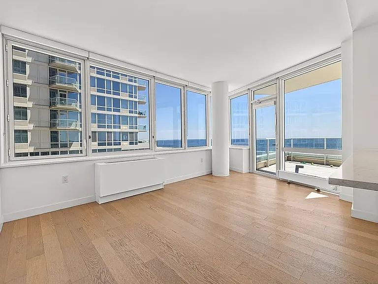 1 Ocean Dr #W7L — Photo 2