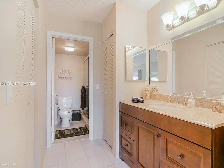1251 SW 125th Ave #405T — Photo 8