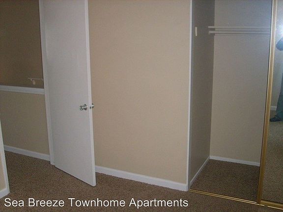 3rd image of 708 S Prospect Ave APT 24