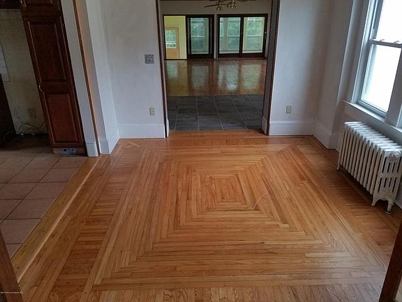 3rd image of 49 Dayton Ave