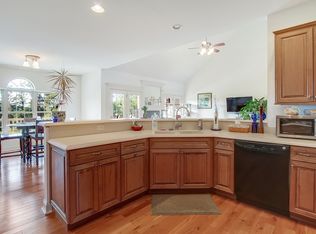 104 Monument Dr, Elizabethtown, PA 17022