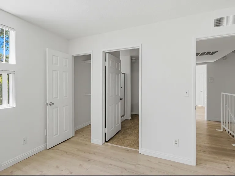 4148 Whitsett Ave #109 — Photo 14