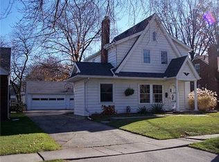 533 Sylvandale Ave, Oregon, OH 43616