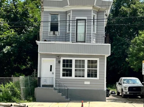 3918 W Girard Ave, Philadelphia, PA 19104