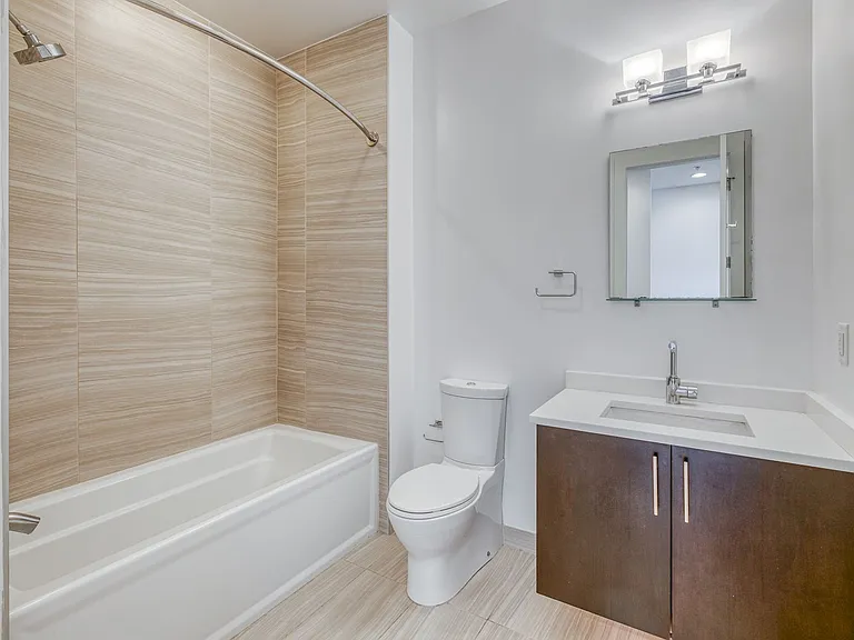 740 S Christopher Columbus Blvd #54 — Photo 10