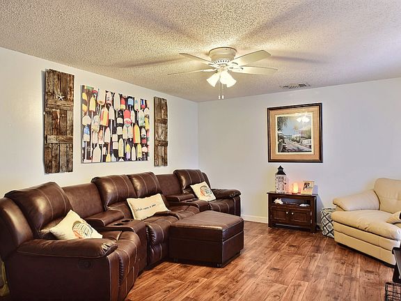 2nd image of 1482 N Lawnwood Cir APT 31A