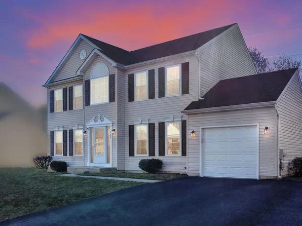 406 S Barrington Ct, Newark, DE 19702