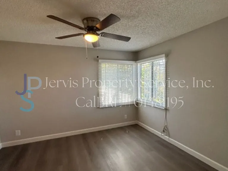 3136 El Segundo Blvd #G — Photo 6