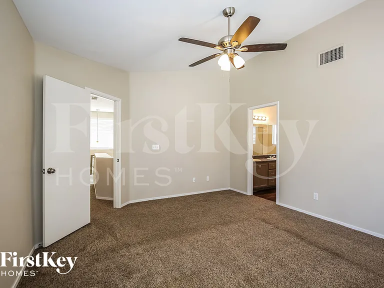 8008 Revolver Ave — Photo 12