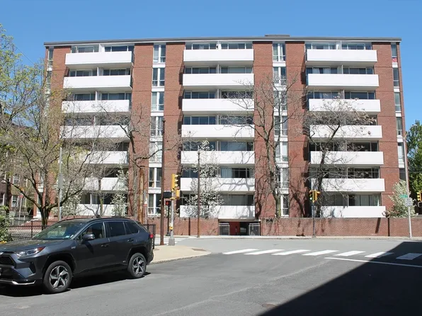 29 Concord Ave APT 815, Cambridge, MA 02138