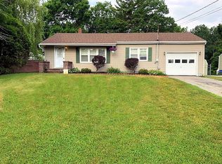 6 Riley St, Lewiston, ME 04240