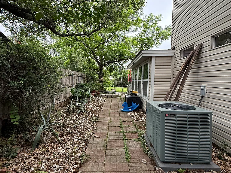 3315 Western Dr — Photo 35