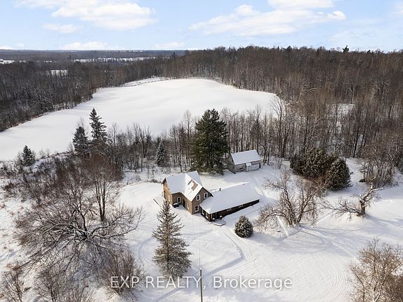 3rd image of 1724 B Kohlsmith Rd