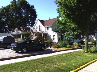 528 1st Ave, Silvis, IL 61282