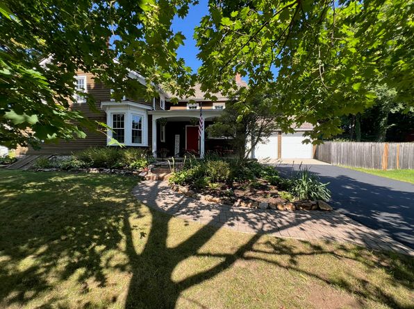 (undisclosed Address)