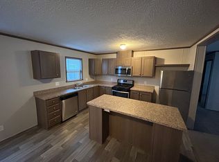 449 Montana #449, Belleville, MI 48111