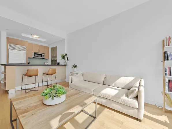 325 5th Ave APT 17F, New York, NY 10016