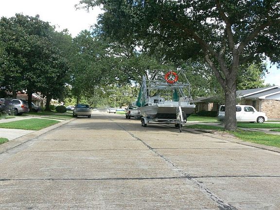 5th image of 641 Fairlawn Dr