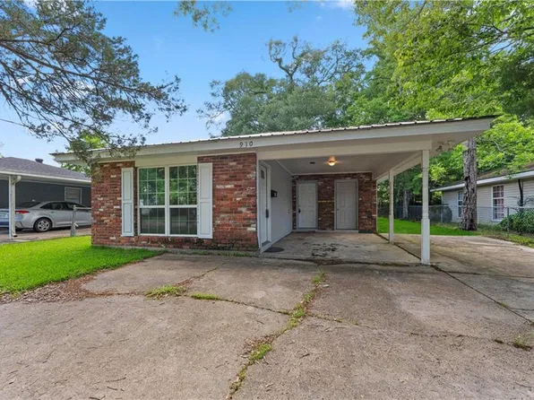 910 S Holly St, Hammond, LA 70403