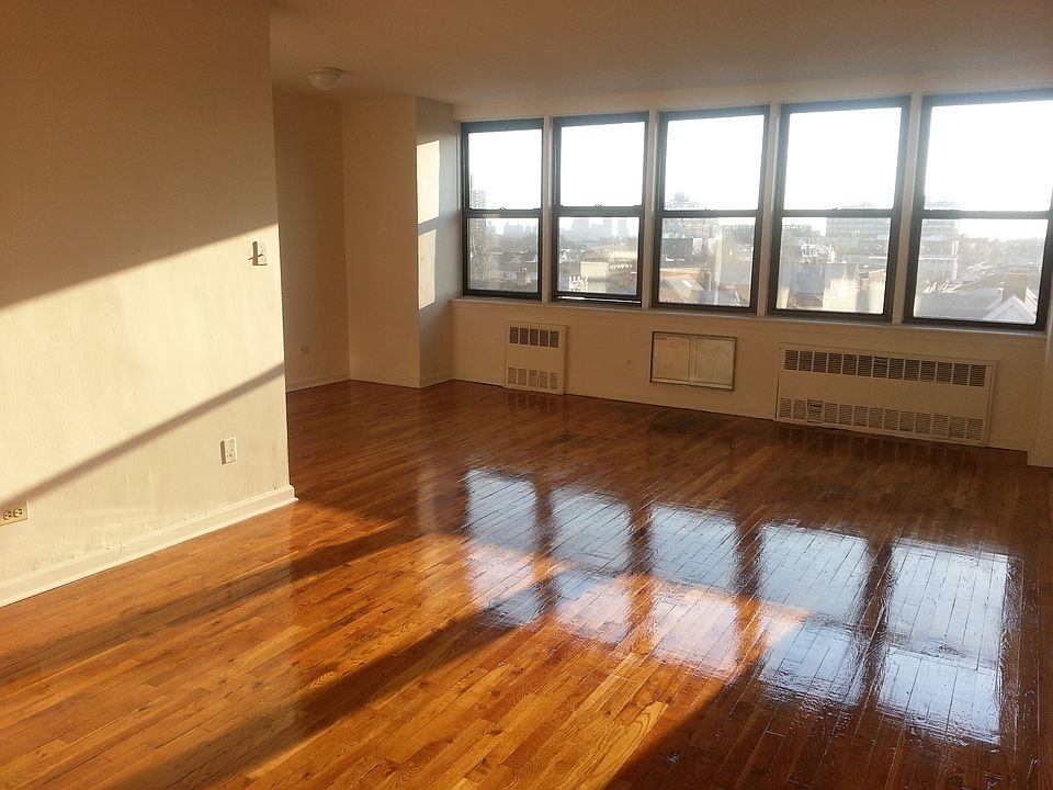 1st image of 2225 Benson Ave APT 6A