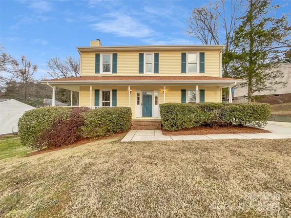 4500 Bathurst Dr, Charlotte, NC 28227