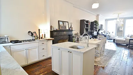 Rented by Park Property Advisors