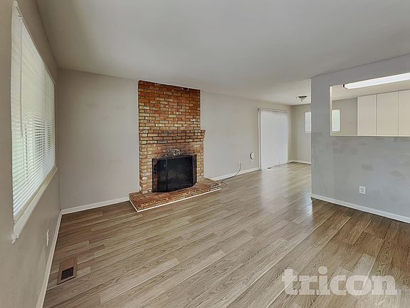 5th image of 1120 Beldon Way