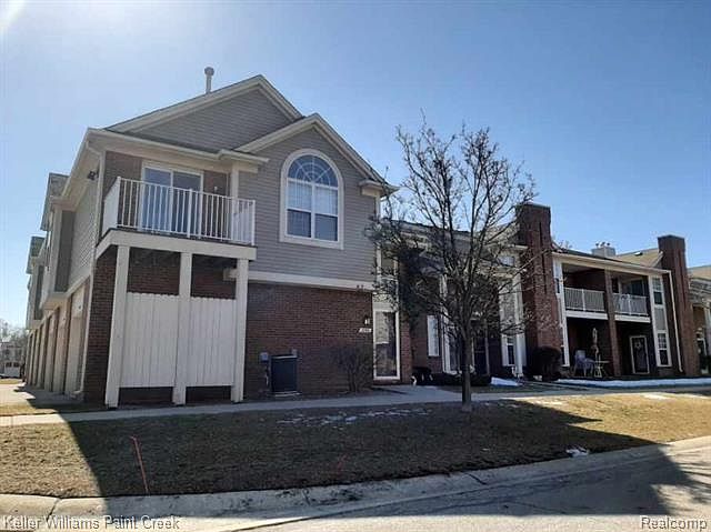 1st image of 2096 Leighton Dr