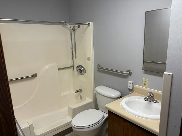 904 E Milwaukee Ave — Photo 11