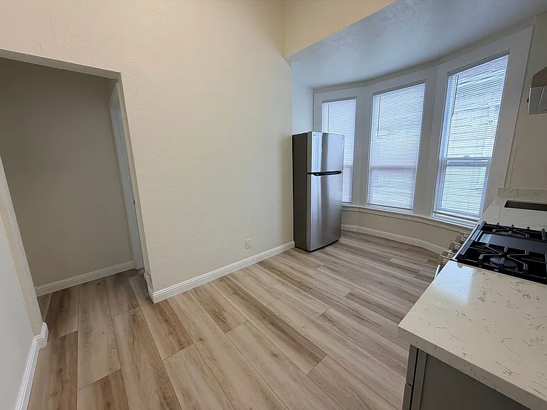 1115 7th Ave #4 — Photo 7