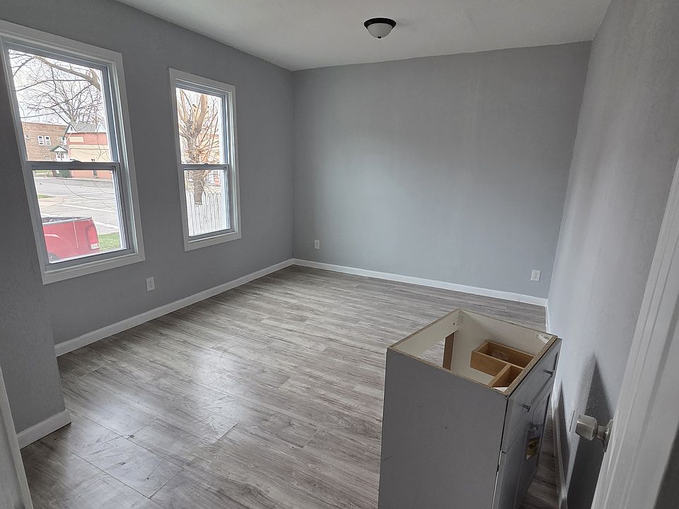 1st image of 3360 W 98th St #1