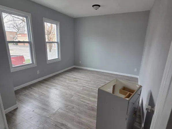 3360 W 98th St #1, Cleveland, OH 44102