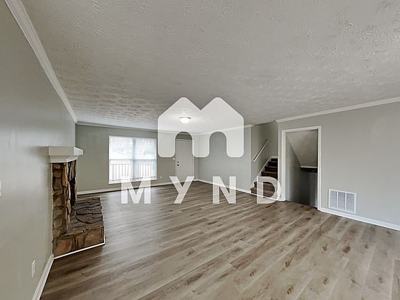 2nd image of 4451 Poplar Ct