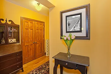 Sold by Avenue Sotheby's International Realty