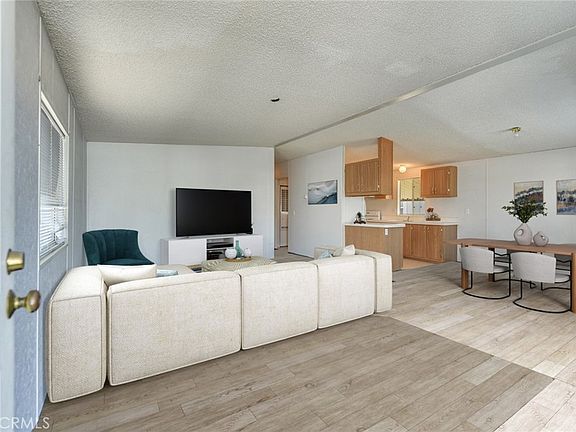 2nd image of 4000 Pierce St Space 315