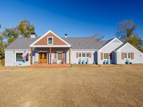 2424 Westwood Dr