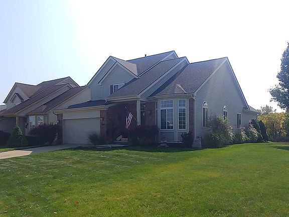 2nd image of 7640 Summerdale Cir W