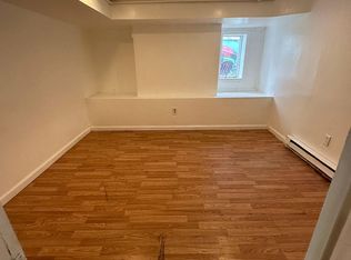 162 W Parmenter St, Newburgh, NY 12550