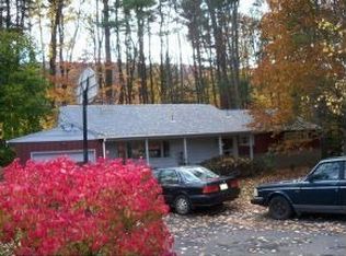 428 Crescent Ln, Vestal, NY 13850