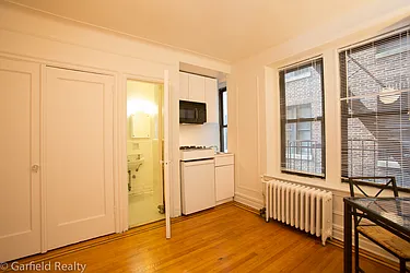 Rented by Garfield Realty 