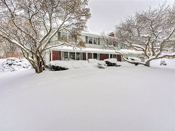 2nd image of 96 Woodside Dr