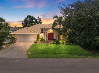 192 SW Milburn Cir, Port Saint Lucie, FL 34953